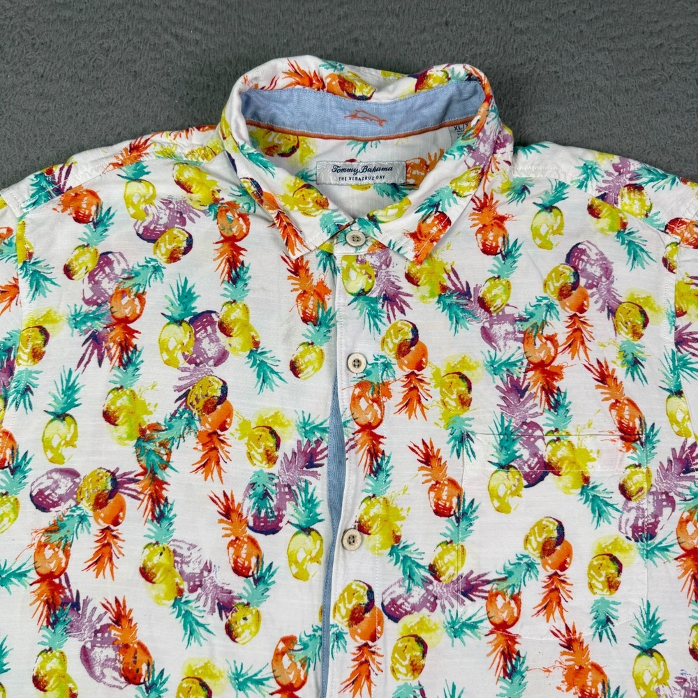 Tommy Bahama Veracruz Cay Hawaiian Shirt Mens XL Pineapple Tropical Viscose